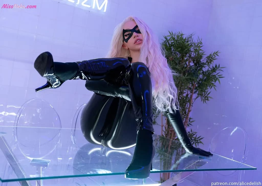 Alice Delish – Black Cat Alice Delish – Black Cat