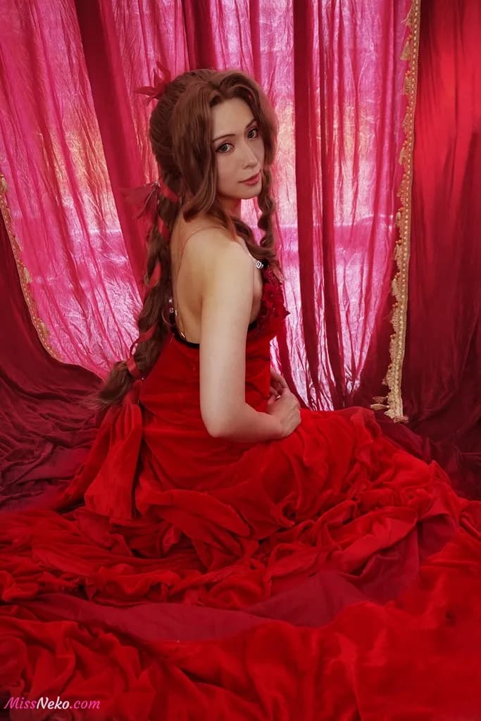 Annchirisu – Aerith Red Dress Annchirisu – Aerith Red Dress